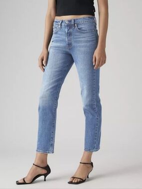 Levi's Wedgie Straight Ankle Jeans